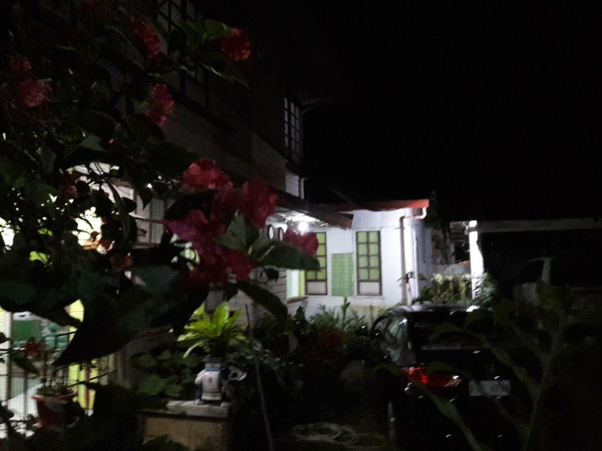 Green Bamboo Transient House Iloilo City Exterior foto